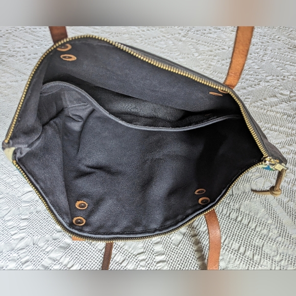 Cecelia Stitch Zipper Tote with Leather & Pendleton Wool - Picture 5 of 13